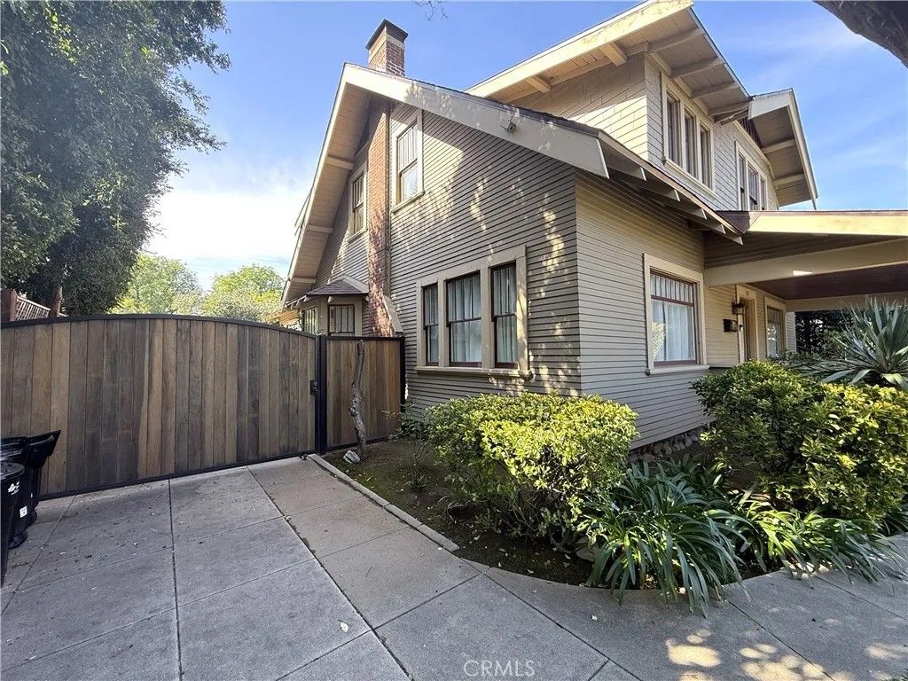 Photo of 1123 Fairview Avenue, South Pasadena, CA 91030 (MLS # TR26034421)