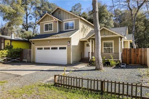 Photo of 5649 Crawford Ave, Clearlake, CA 95422 (MLS # LC26010597)