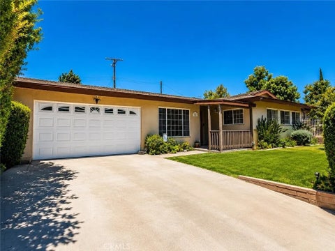 Photo of 11247 Ruffner AVE, Los Angeles, CA 91344 (MLS # DW26156560)