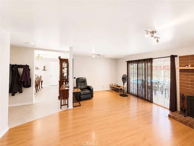 11247 Ruffner
