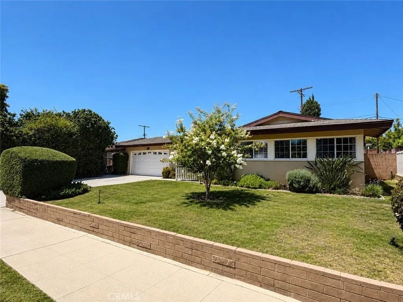 11247 Ruffner