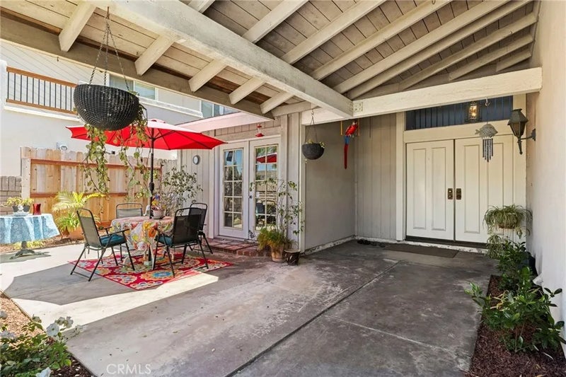 8472 Deepview Drive