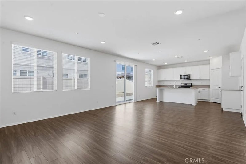 24914 Gossamer Court