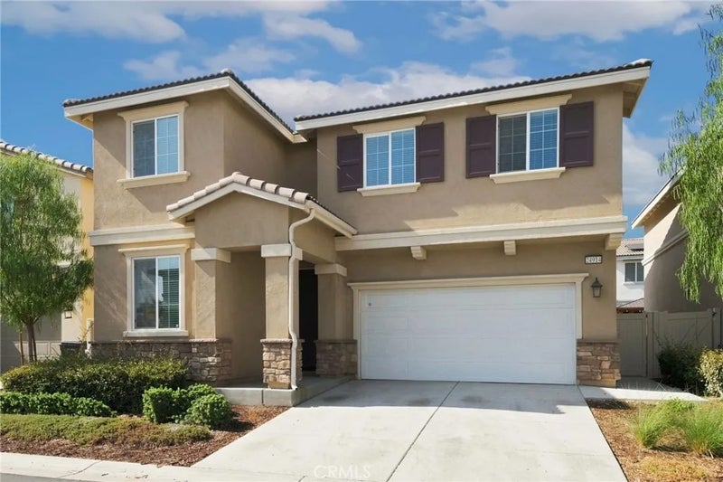24914 Gossamer Court