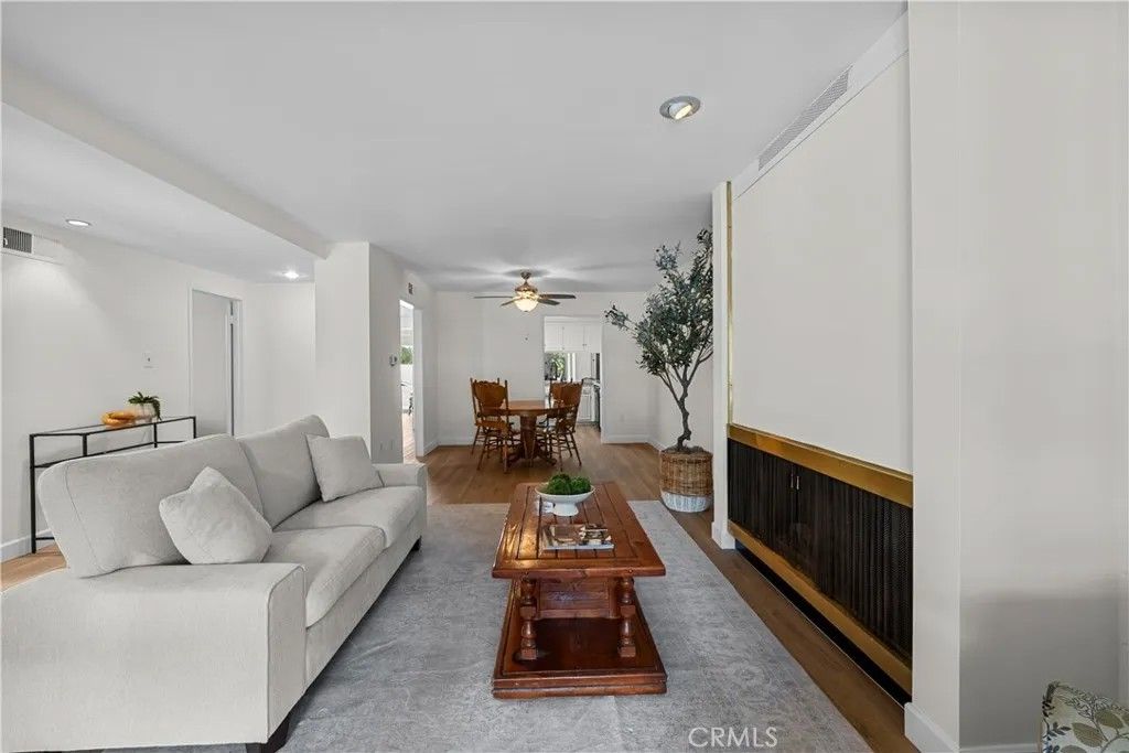 Photo of 18915 Circle Of Friends, Newhall, CA 91321 (MLS # SR26061455)