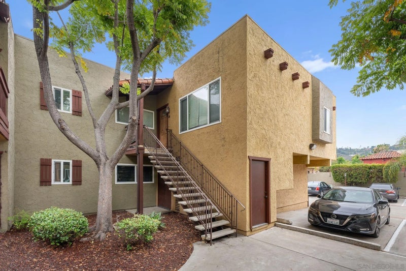 1000 Estes St 31
