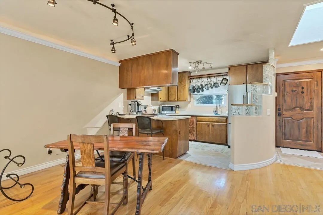 7861 Cimarron Ln