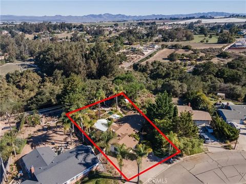 Tiny photo for 1331 Via Alta, Santa Maria, CA 93455 (MLS # PI25251565)