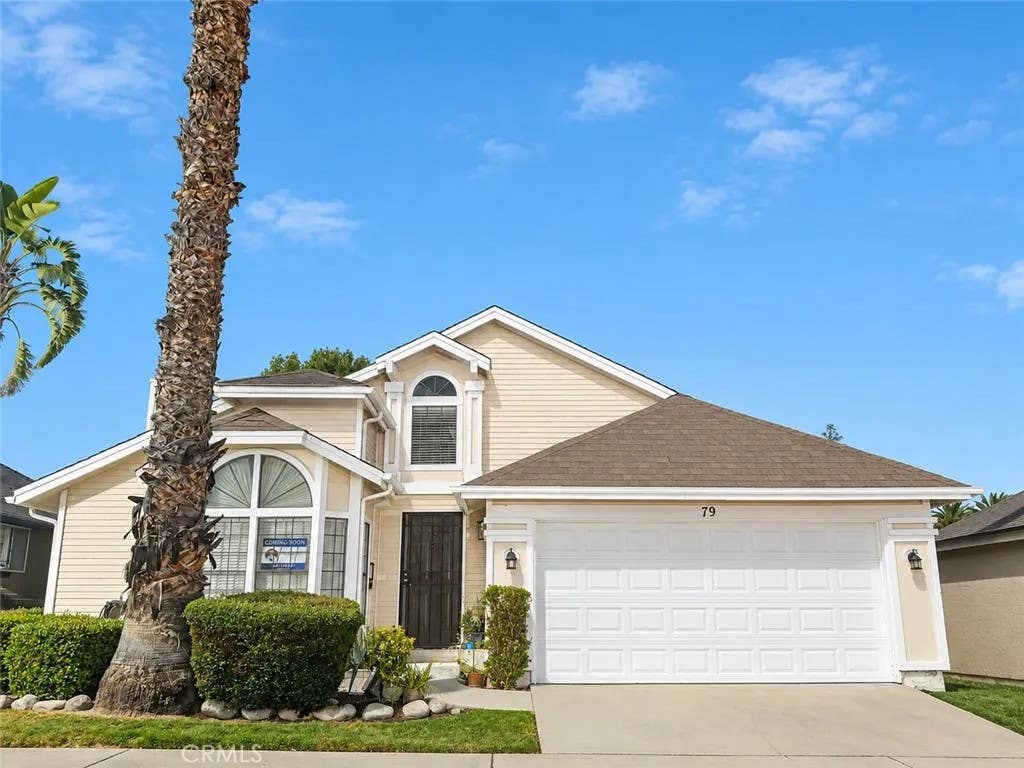 Photo of 140 W Pioneer Ave, Redlands, CA 92374 (MLS # OC26140432)