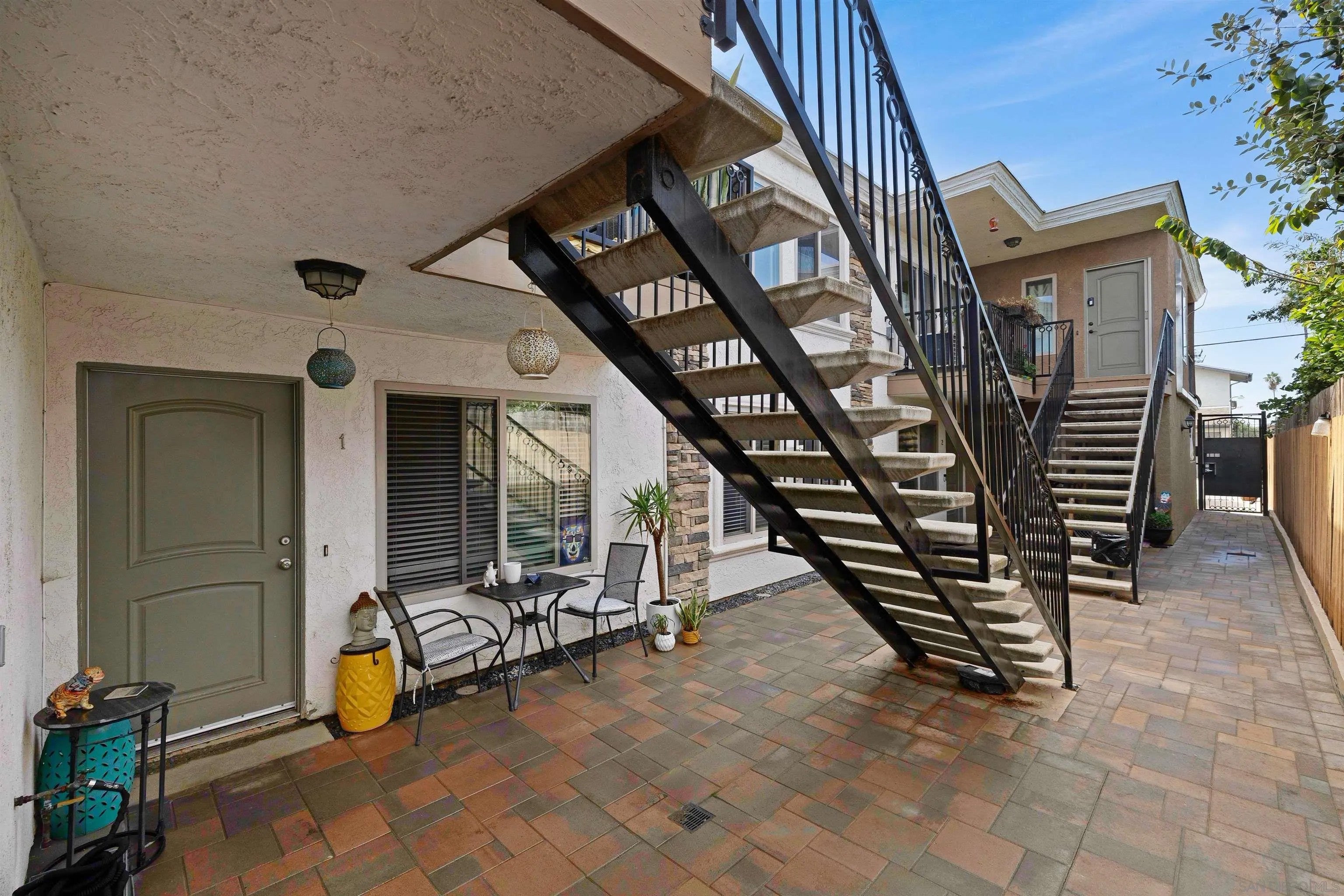3754 Cherokee Ave #2