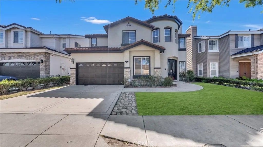 Photo of 717 High Ln, Redondo Beach, CA 90278 (MLS # SB26089208)