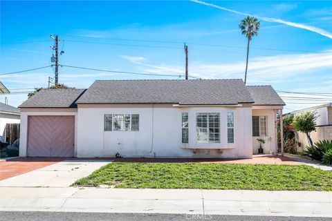 Photo of 1030 Ilena Street, Oxnard, CA 93030 (MLS # SR26046706)