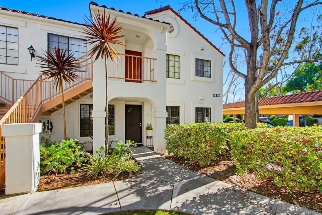 Photo of 13330 Caminito Ciera #17, San Diego, CA 92129 (MLS # 260002905)