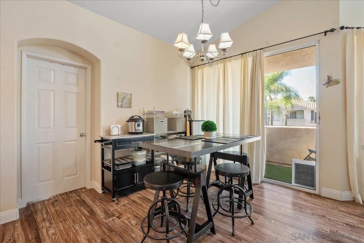 18696 Caminito Pasadero