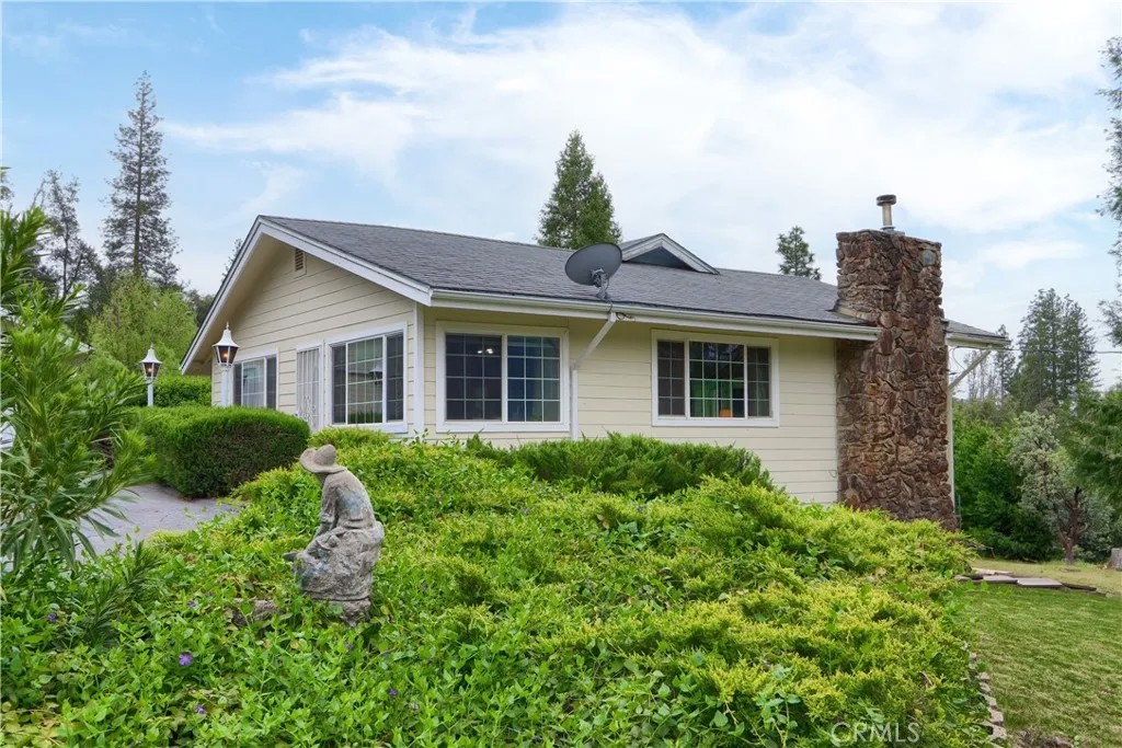 5672 Pautzke Court