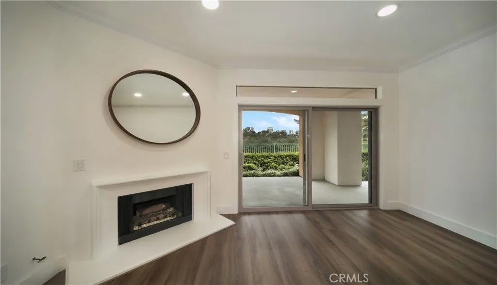 Photo of 320 Villa Point, Newport Beach, CA 92660 (MLS # LG26071448)