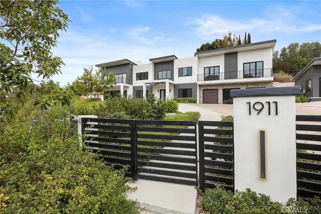 1911 Tumin Road