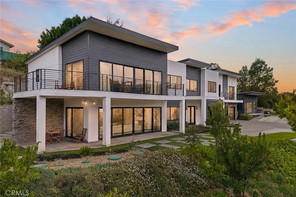 1911 Tumin Road