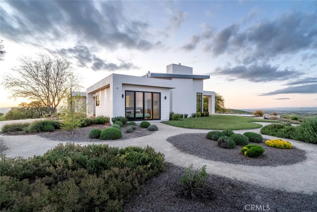 705 Sequoia Lane