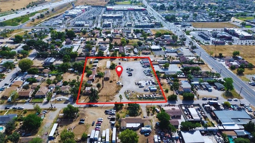 Photo of 4118 Vernon Ave, Jurupa Valley, CA 92509 (MLS # IG26078047)