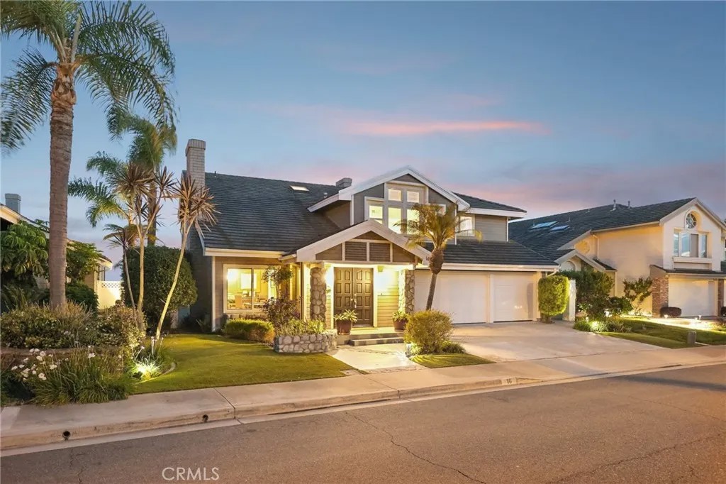 16 Callender Court