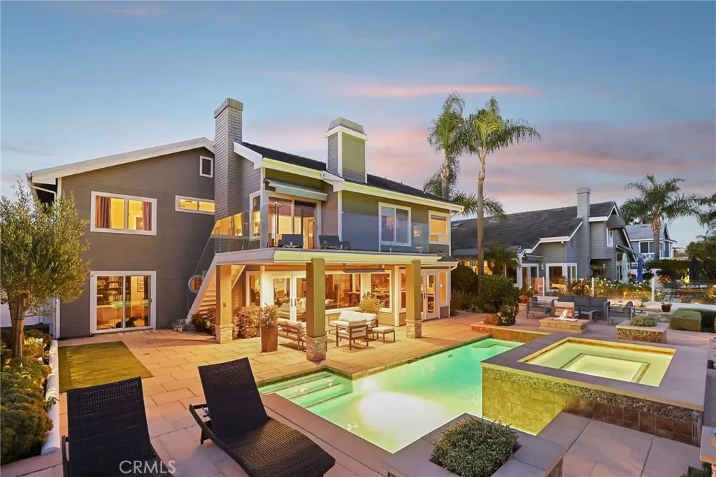 16 Callender Court