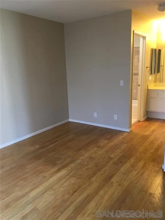 10805 Camino Ruiz 34