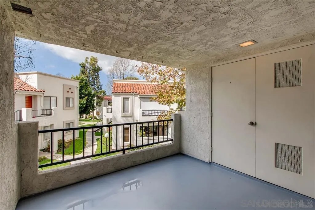 10805 Camino Ruiz 34