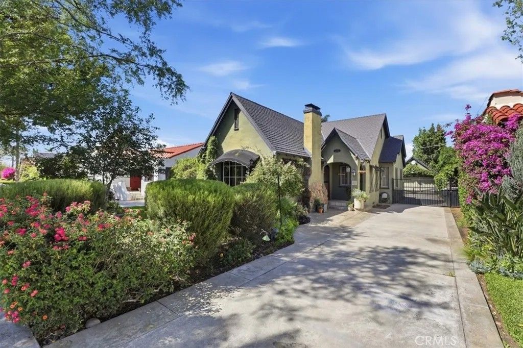 Photo of 4593 Merrill Ave, Riverside, CA 92506 (MLS # IV26070785)