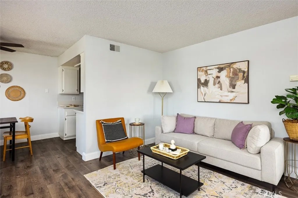 1632 Longbranch