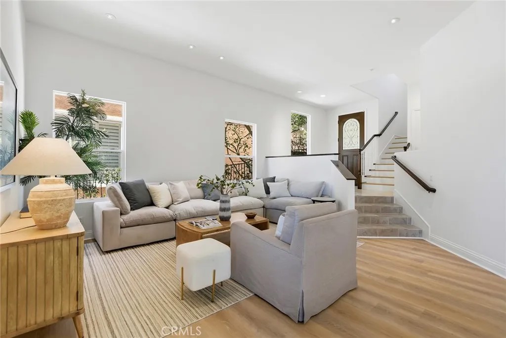 1486 Paseo De Oro