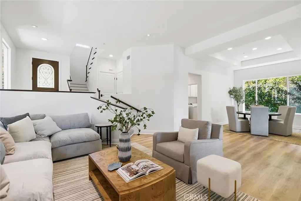 1486 Paseo De Oro