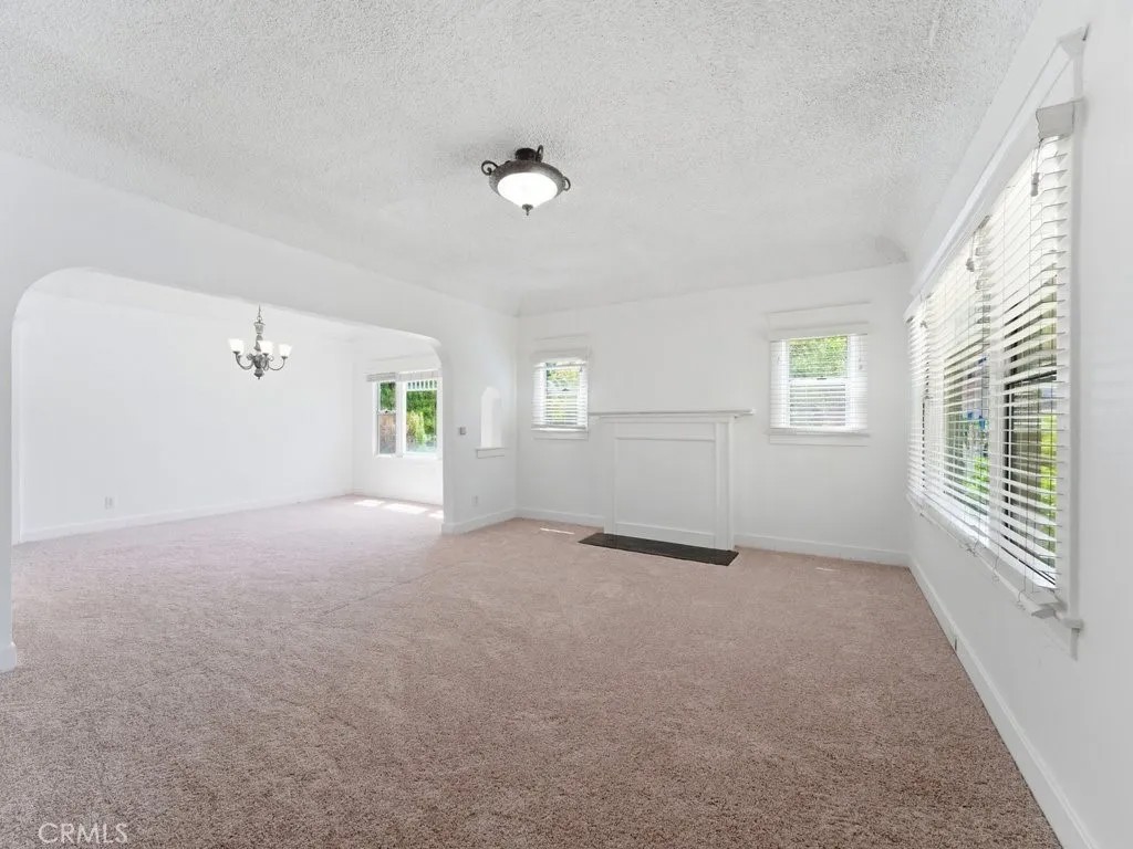 3454 W 76th Street