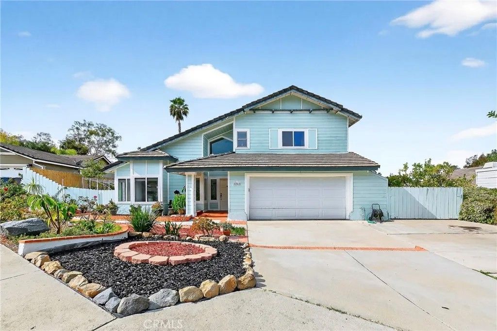 Photo of 1741 Dashero Pl, Escondido, CA 92029 (MLS # TR25259626)