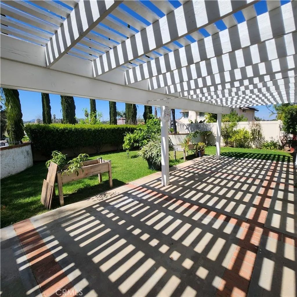 Photo of 2011 Rachelle Pl, Escondido, CA 92025 (MLS # IV26065220)