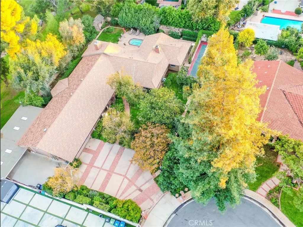 Photo of 19500 Tribune St, Porter Ranch, CA 91326 (MLS # OC25273790)