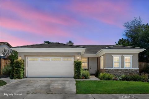 Photo of 23778 Aspen Drive, Murrieta, CA 92562 (MLS # SW26141534)
