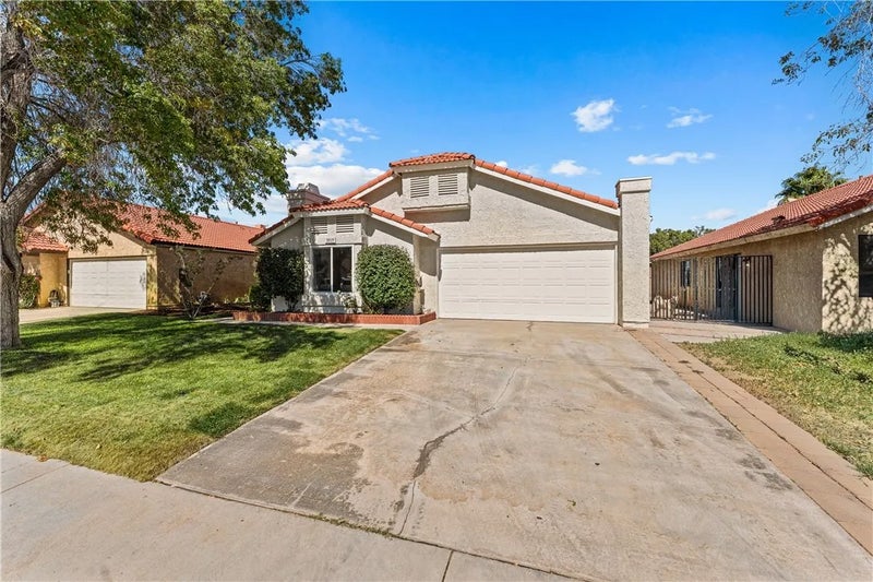 3515 E Avenue R12