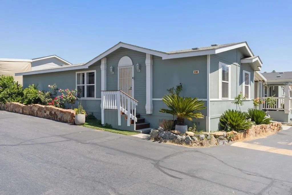 Photo of 3909 Reche Rd #04, Fallbrook, CA 92028 (MLS # NDP2604610)