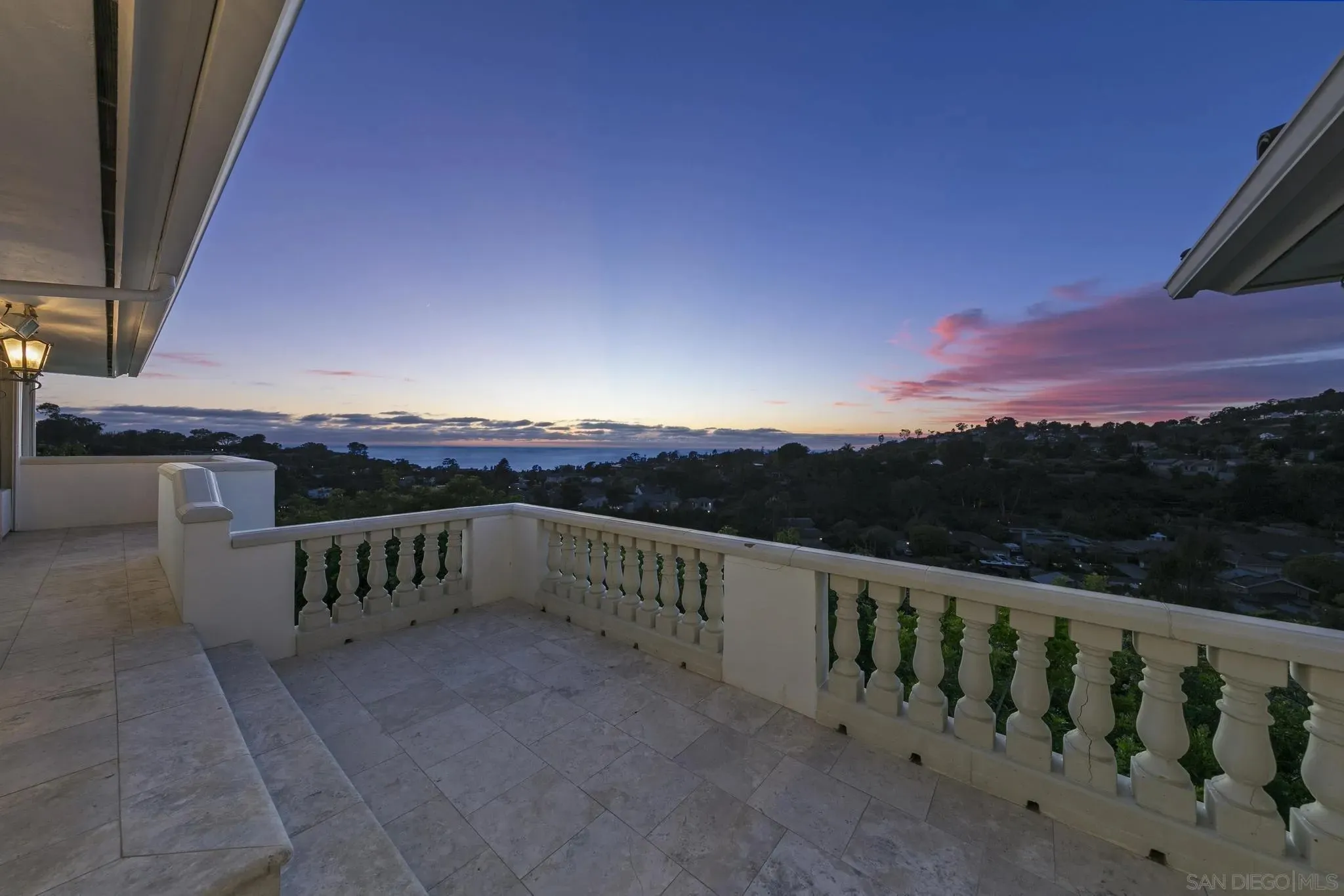 La Jolla, California 92037, United States, 5 Bedrooms Bedrooms, ,8 BathroomsBathrooms,Residential,Active,193763