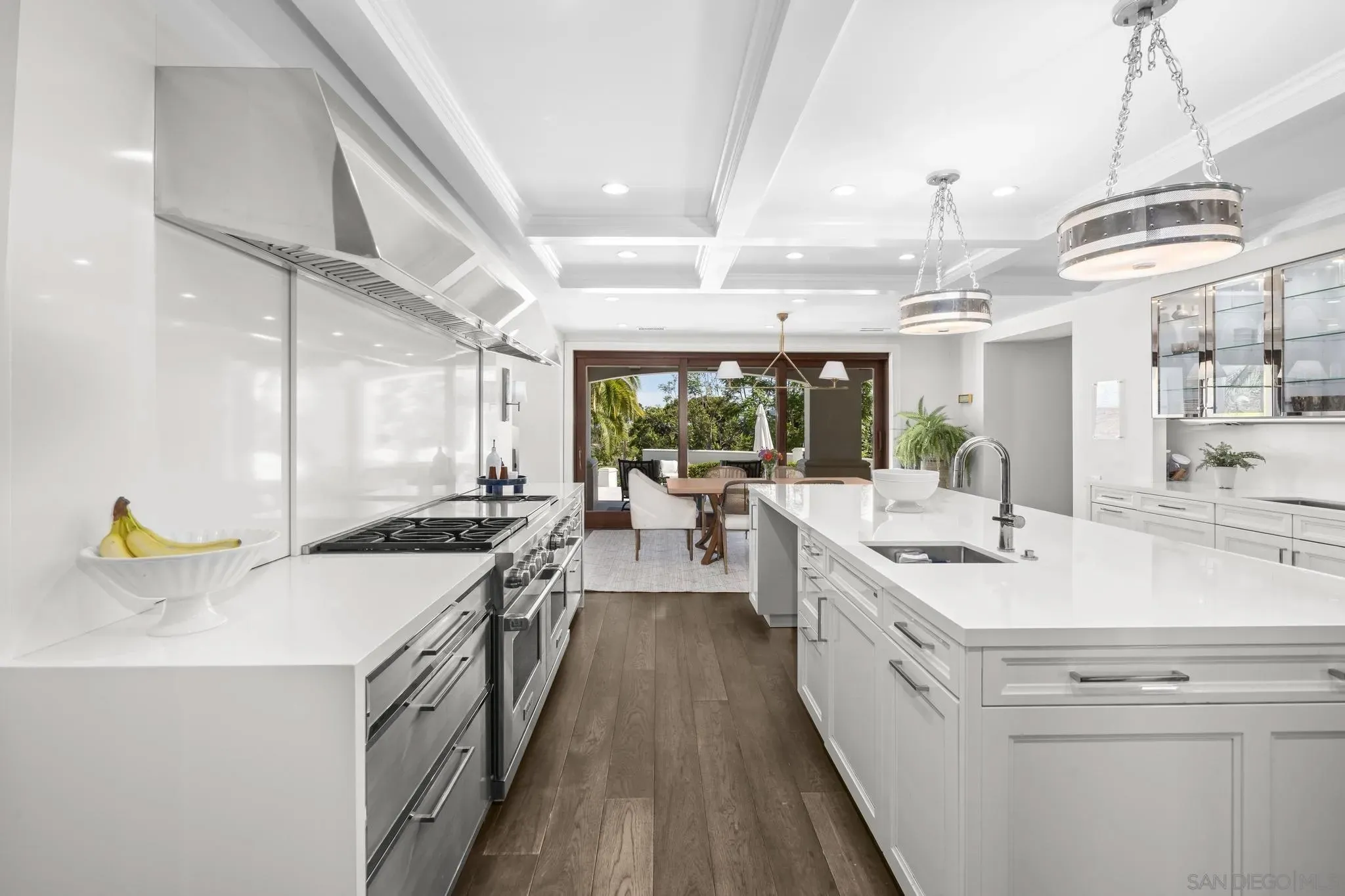 La Jolla, California 92037, United States, 5 Bedrooms Bedrooms, ,8 BathroomsBathrooms,Residential,Active,193763