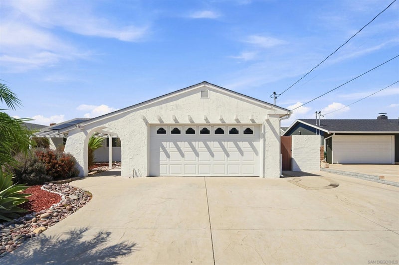 7434 Ashford Pl