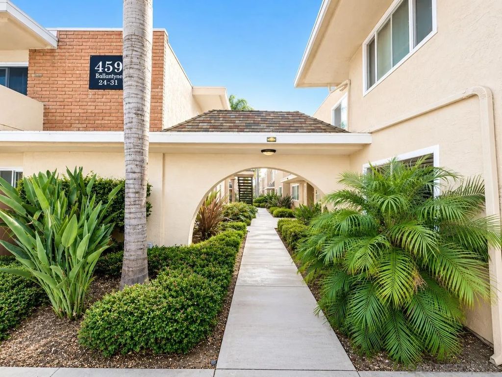 Photo of 455 Ballantyne St #21, El Cajon, CA 92020 (MLS # 260012618)
