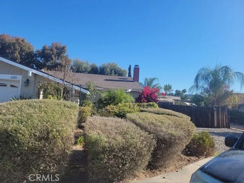 Photo of 620 Meadow Grove Place, Escondido, CA 92027 (MLS # JT26101730)