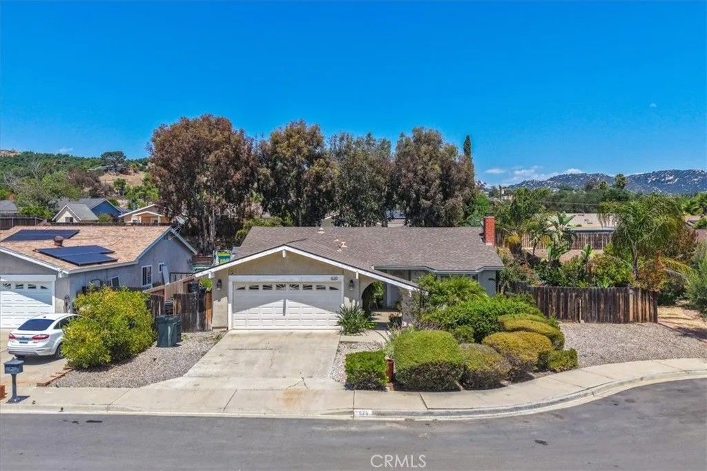 Photo of 620 Meadow Grove Place, Escondido, CA 92027 (MLS # JT26101730)