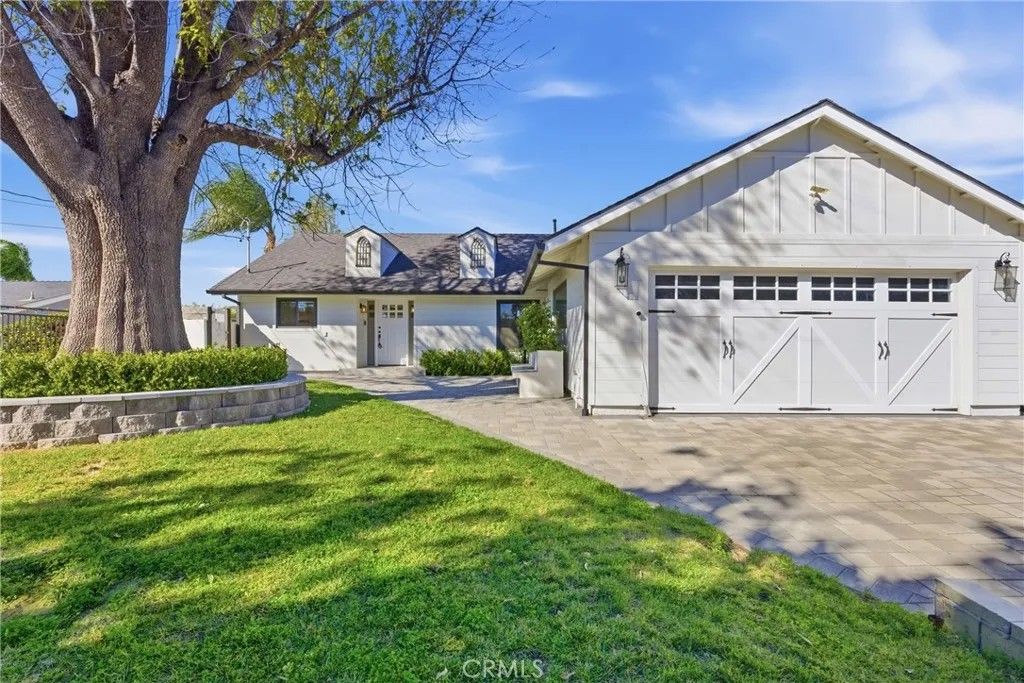 Photo of 23417 Balmoral, West Hills, CA 91307 (MLS # SR26012113)