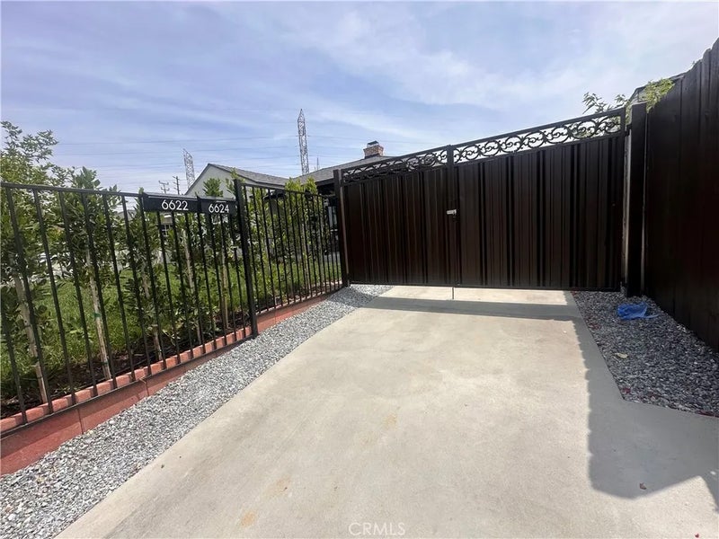 6624 Farmdale