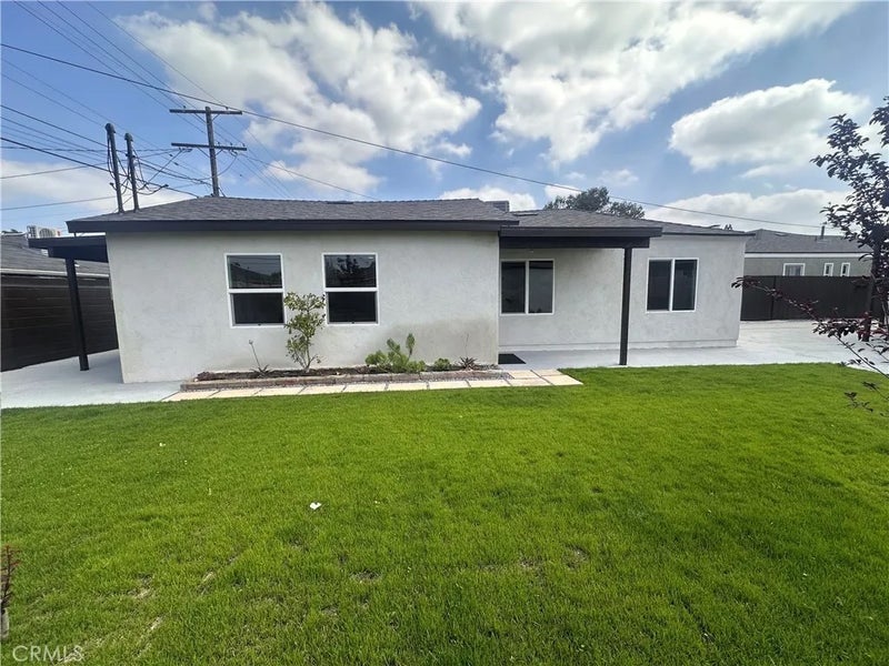6624 Farmdale