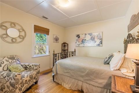 Tiny photo for 2305 Sugarloaf Drive, Agoura Hills, CA 91301 (MLS # SR26097842)