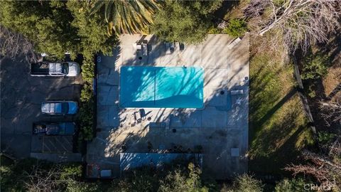 Tiny photo for 2305 Sugarloaf Drive, Agoura Hills, CA 91301 (MLS # SR26097842)